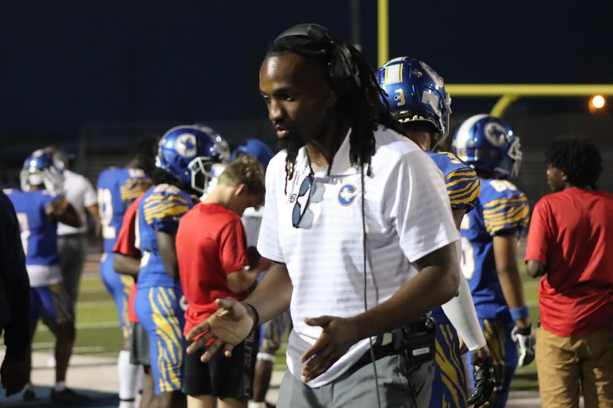 coach Spencer talkin to their special team
